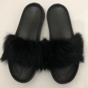 Black Faux Fur Slide Sandals